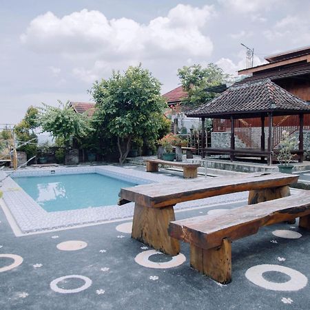 Reddoorz At Villa Bukit Senyum Lombok Kuripan  Luaran gambar