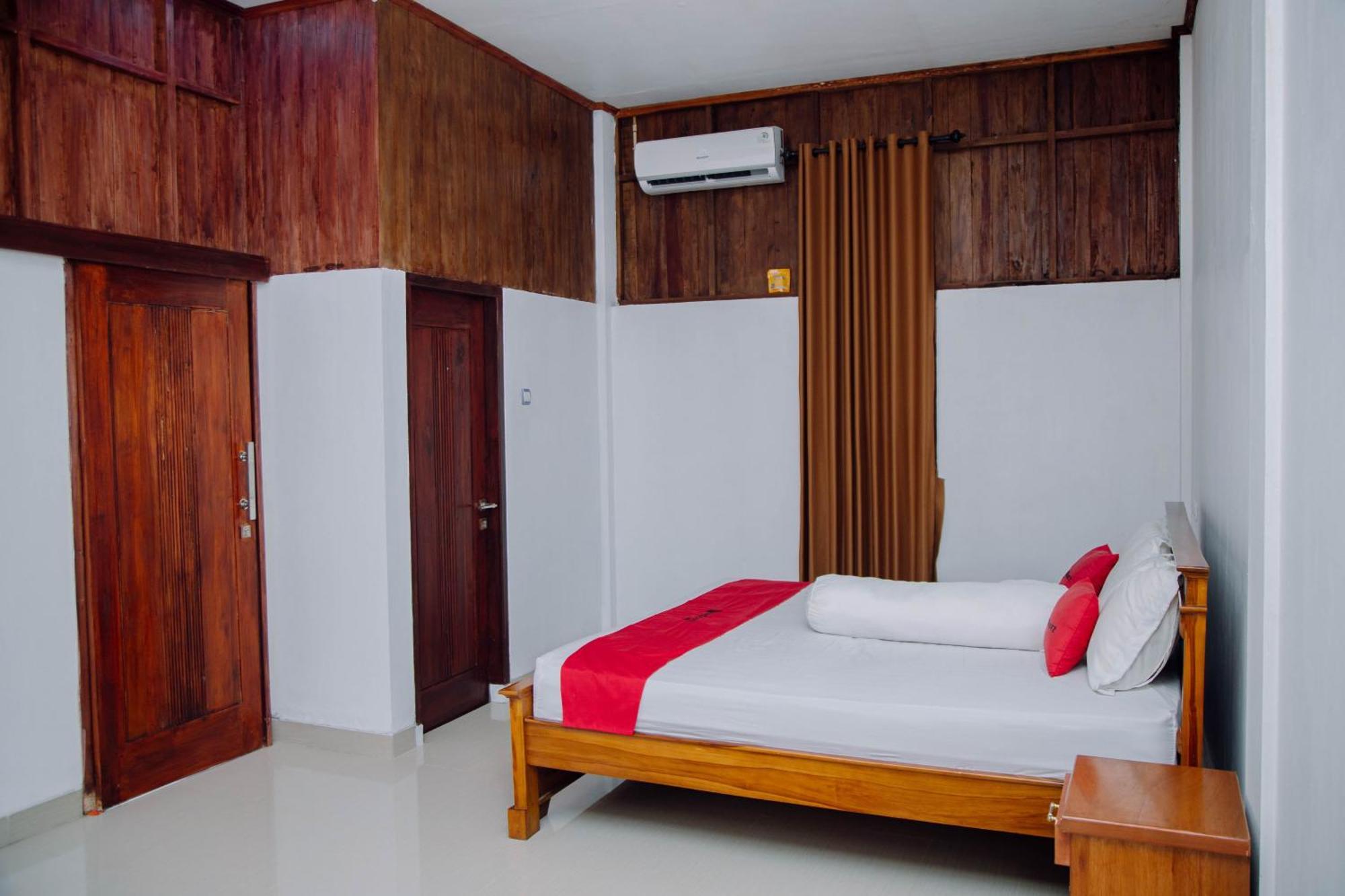 Reddoorz At Villa Bukit Senyum Lombok Kuripan  Luaran gambar