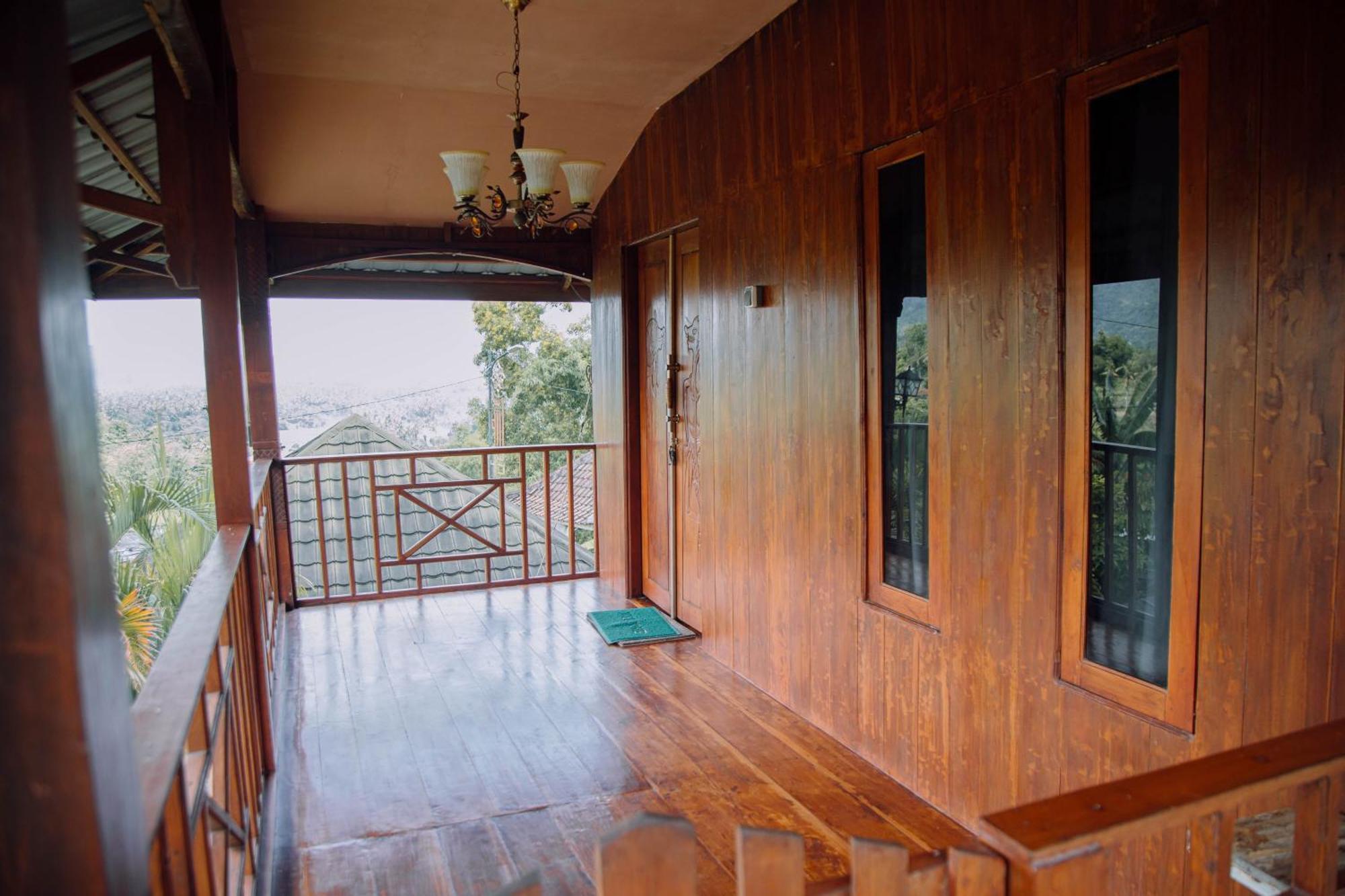 Reddoorz At Villa Bukit Senyum Lombok Kuripan  Luaran gambar